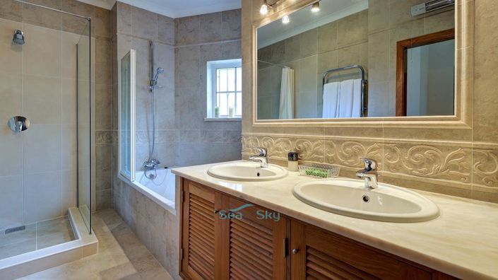 Image No.39-5 Bed House for sale