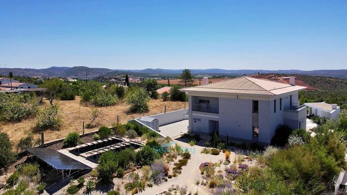 Image No.5-4 Bed House for sale