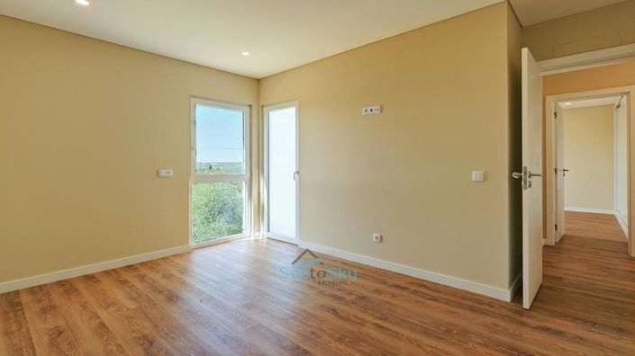 Image No.31-3 Bed House for sale