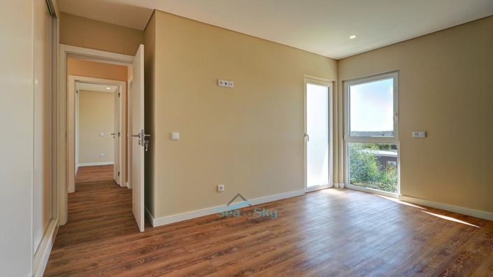 Image No.37-3 Bed House for sale