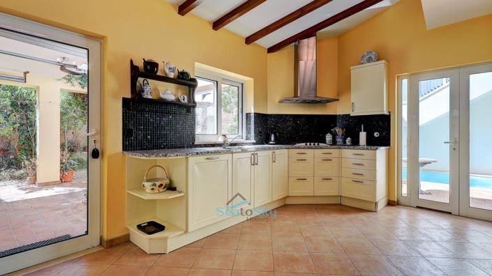 Image No.14-4 Bed House for sale