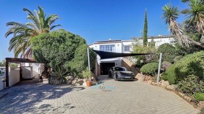 carport, sail shade and garage