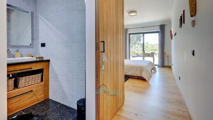 Image No.52-3 Bed House for sale