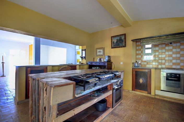 Image No.10-5 Bed House for sale