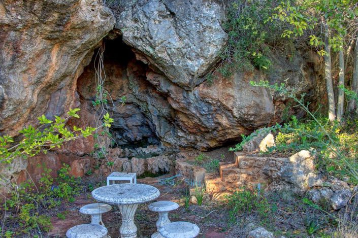 Image No.24-5 Bed House for sale