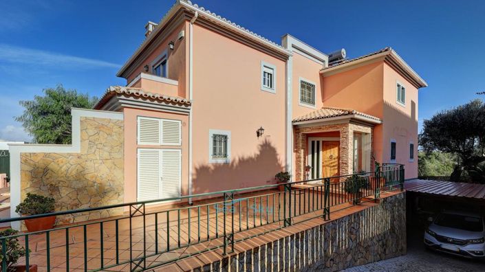 Image No.30-4 Bed House for sale