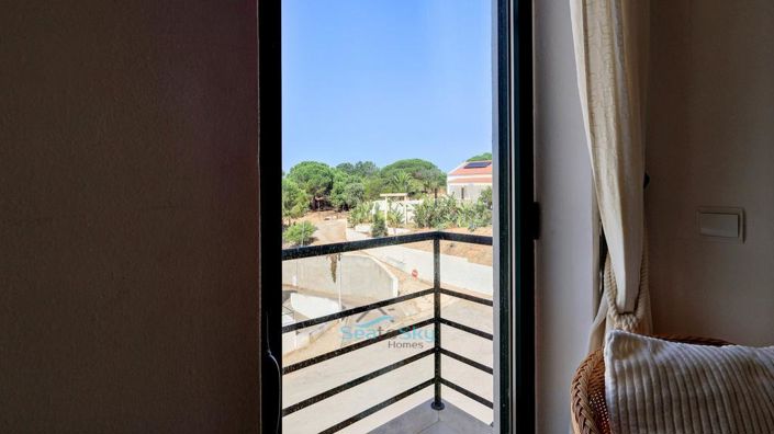 Image No.25-2 Bed Apartment for sale