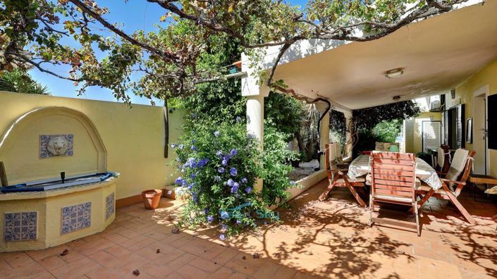 Image No.21-4 Bed House for sale