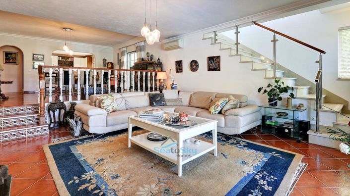 Image No.25-4 Bed House for sale