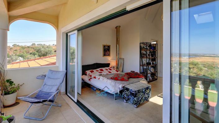 Image No.30-4 Bed House for sale