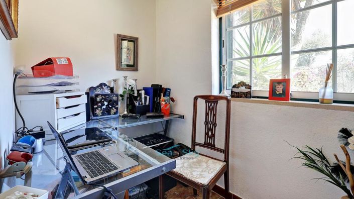 Image No.36-4 Bed House for sale