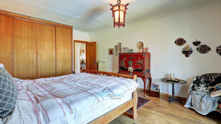 Image No.40-4 Bed House for sale