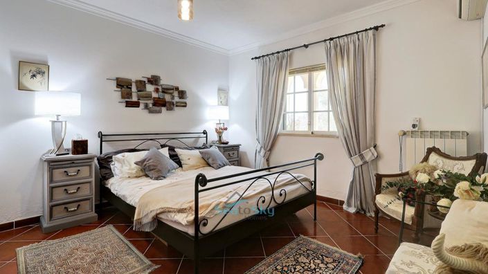 Image No.41-4 Bed House for sale