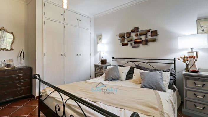 Image No.42-4 Bed House for sale