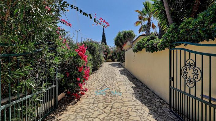 Image No.50-4 Bed House for sale