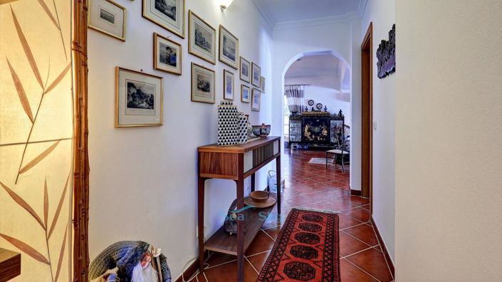 Image No.9-4 Bed House for sale