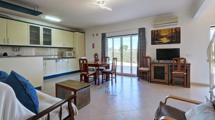 Image No.27-4 Bed House for sale