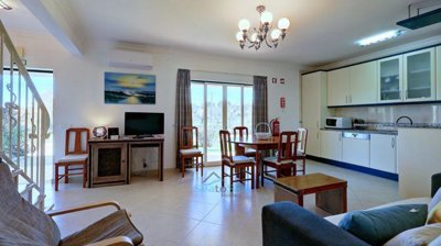 open plan lounge dining room