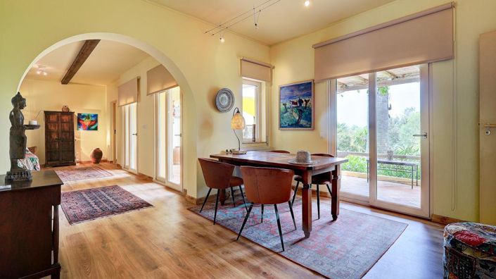 Image No.19-4 Bed House for sale