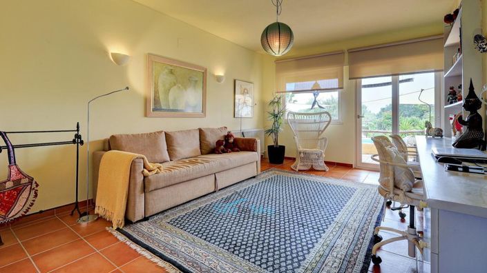 Image No.48-4 Bed House for sale