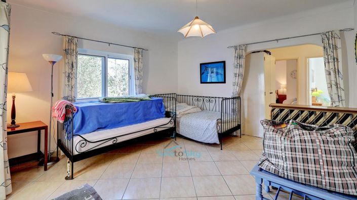 Image No.36-5 Bed House for sale