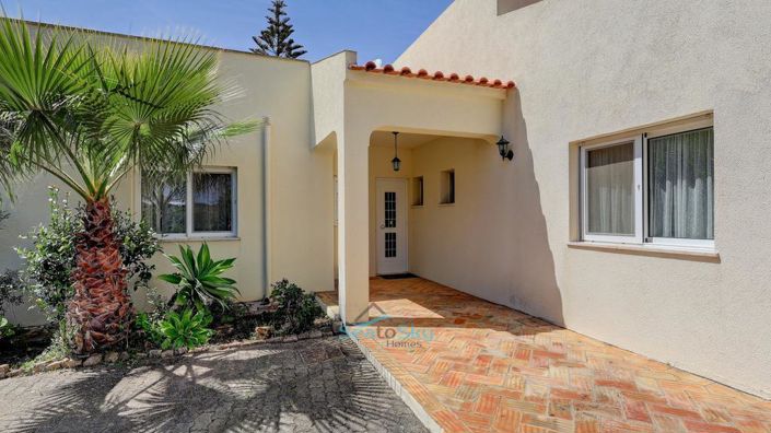 Image No.6-5 Bed House for sale