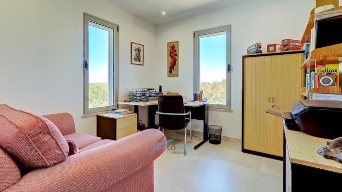 Image No.38-4 Bed House for sale