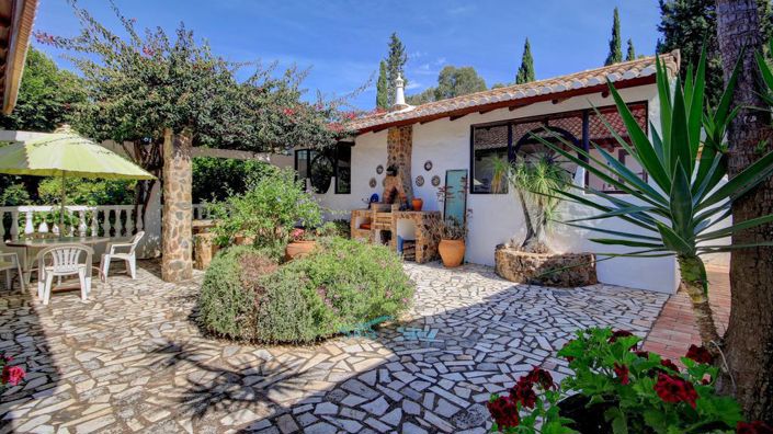 Image No.17-3 Bed House for sale