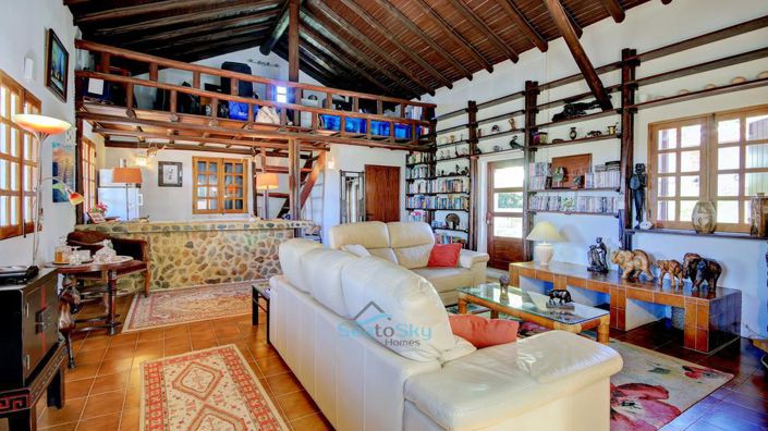 Image No.10-3 Bed House for sale