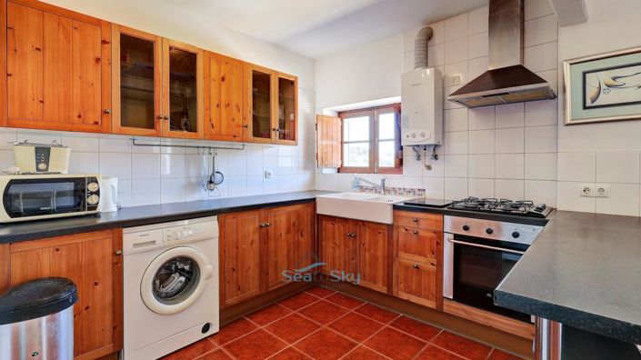 Image No.34-5 Bed House for sale