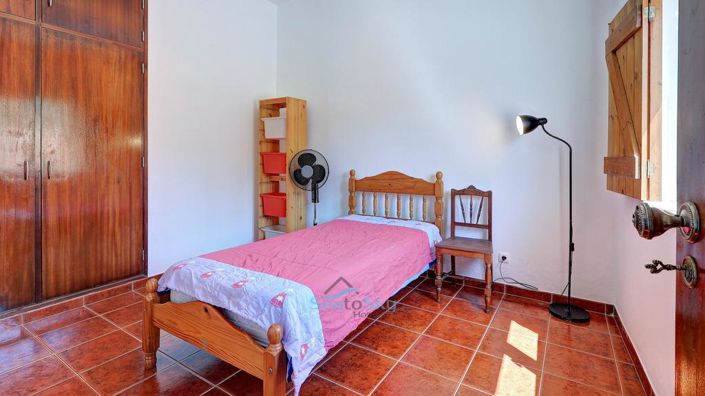 Image No.41-5 Bed House for sale