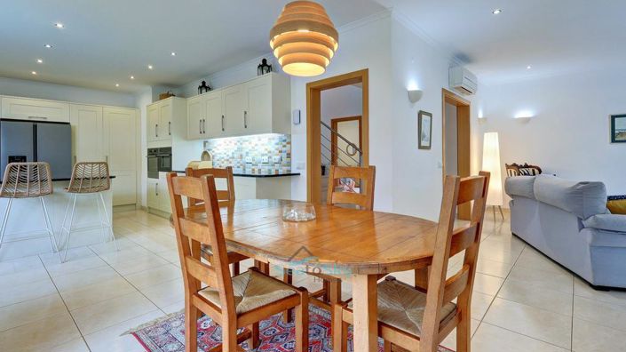 Image No.15-2 Bed House for sale