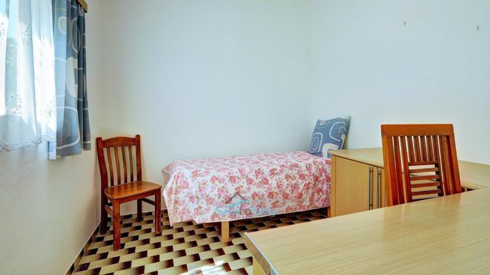 Image No.16-3 Bed House for sale