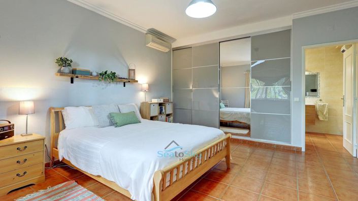 Image No.19-3 Bed House for sale