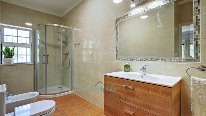 Image No.20-3 Bed House for sale