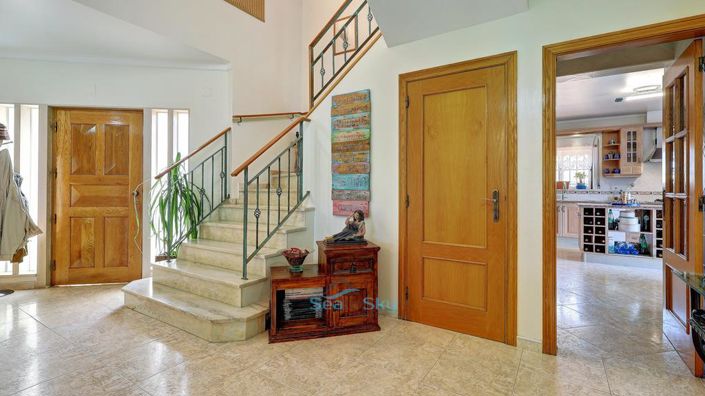 Image No.51-4 Bed House for sale