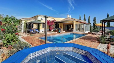 solar heated pool and hot tub