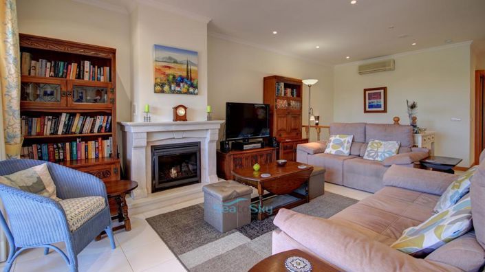 Image No.16-4 Bed House for sale