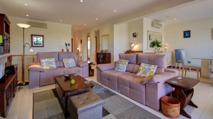 Image No.24-4 Bed House for sale