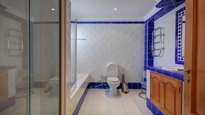 Image No.45-4 Bed House for sale