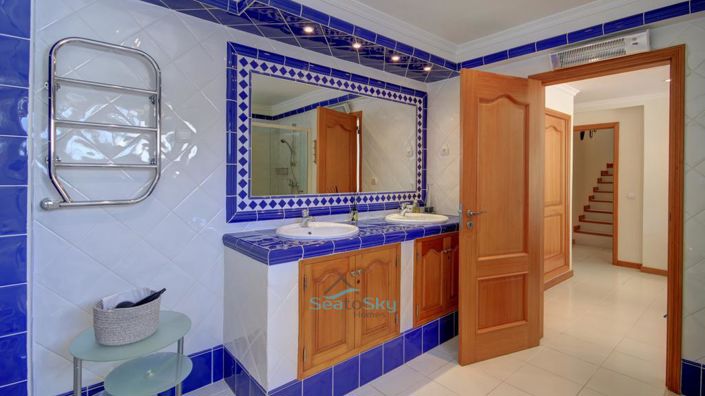 Image No.46-4 Bed House for sale