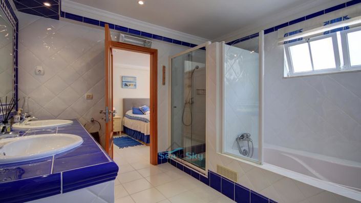 Image No.47-4 Bed House for sale