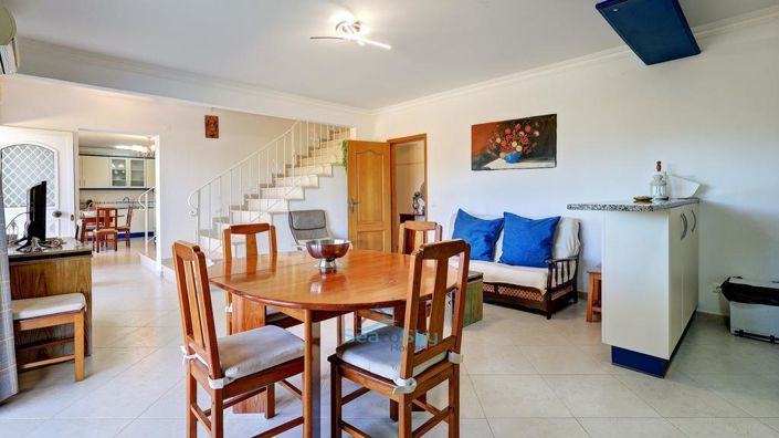 Image No.25-4 Bed House for sale