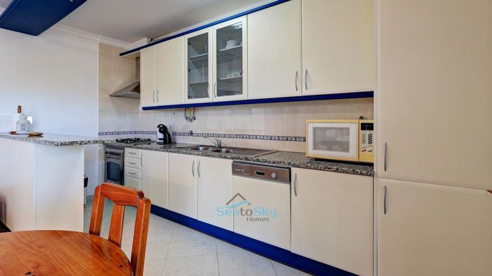 Image No.26-4 Bed House for sale