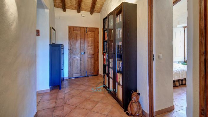 Image No.36-4 Bed House for sale