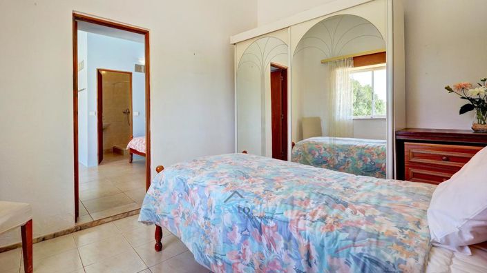 Image No.31-3 Bed House for sale