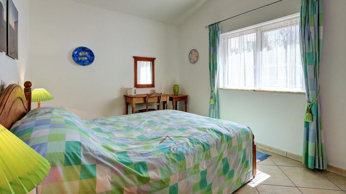 Image No.41-5 Bed House for sale