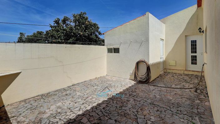 Image No.45-5 Bed House for sale