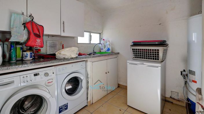 Image No.46-5 Bed House for sale