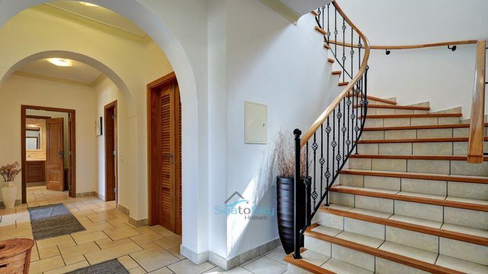 Image No.32-5 Bed House for sale